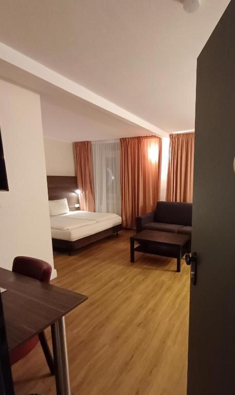 Hotel Ariana Koeln מראה חיצוני תמונה